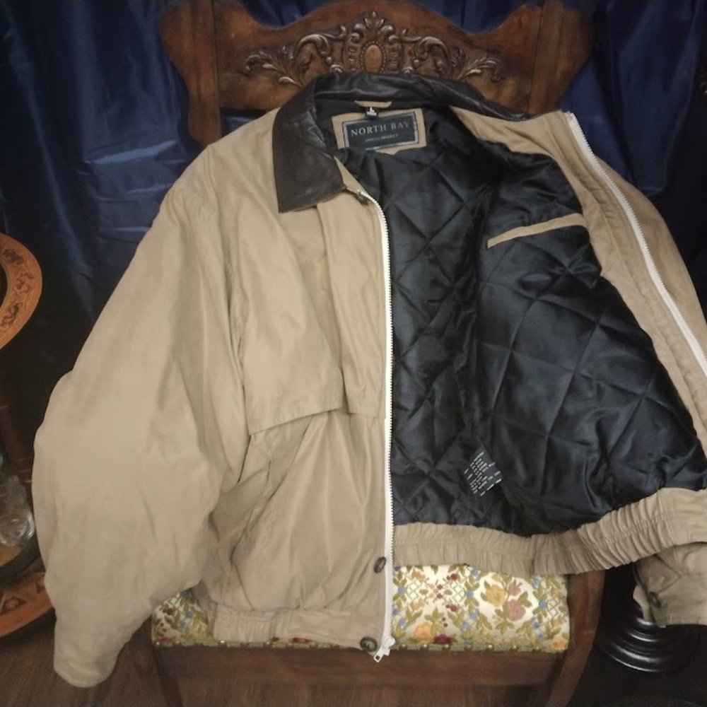 BEATIFUL FAUX SUEDE JACKET, WITH LEATHER COLLAR, Size L